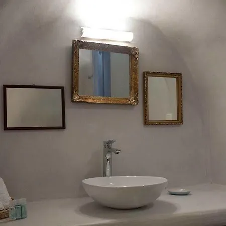 Hotel Olyra Traditional Cave 3*